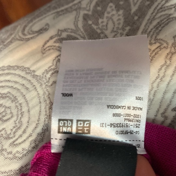 Uniqlo women sweater 100% wool - Picture 8 of 8